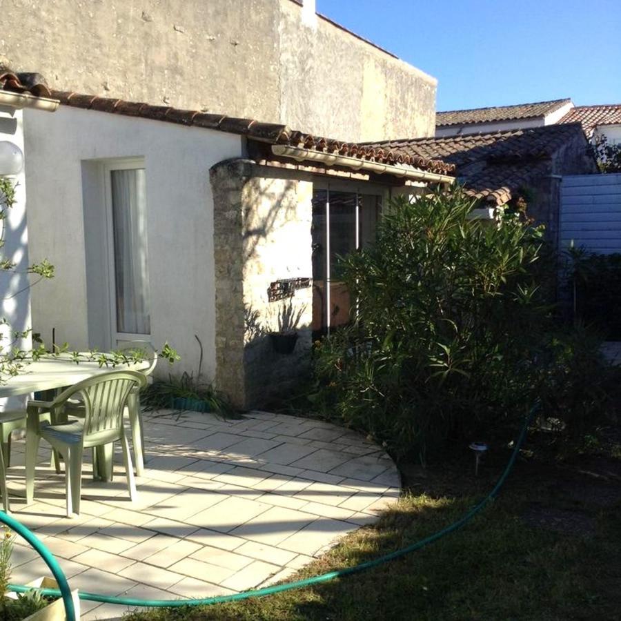 Maison Charmante A Sainte-Marie-De-Re Avec Terrasse Buitenkant foto